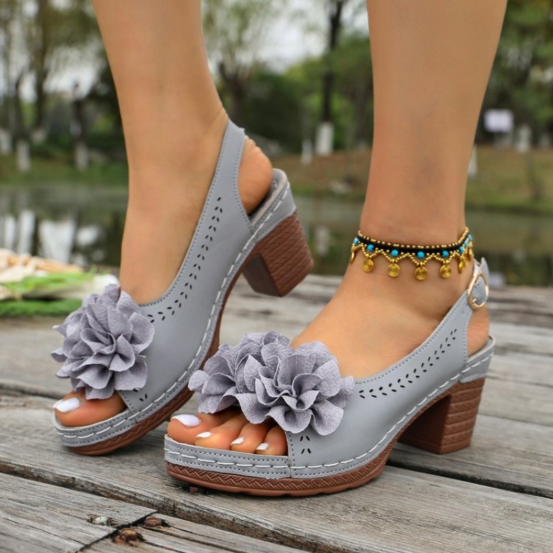 Vintage Fashion In 2026 - Vintage Flower Decorate Peep Toe Sandals