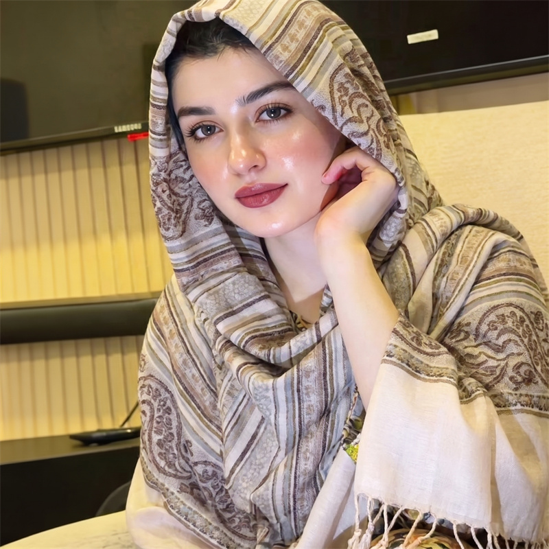Vintage Fashion Prints - Vintage Paisley Print Hijab Fashion Scarf