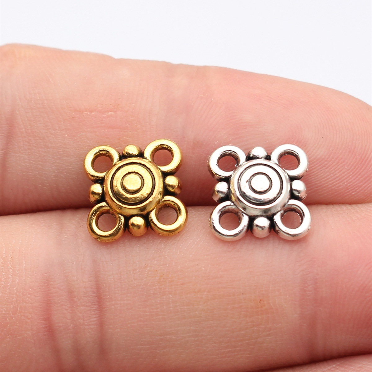 Vintage Fashion Nova - WYSIWYG 20pcs 15x15mm Antique Silver Color