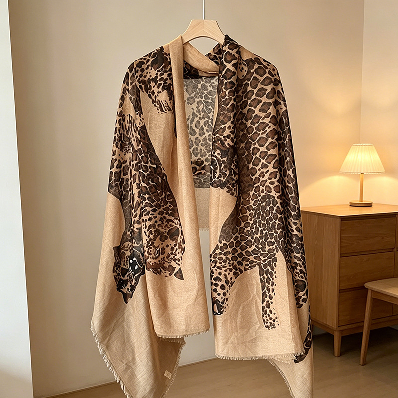 Vintage Leopard Print Hijab an - Vintage Fashion Prints 评论和价格