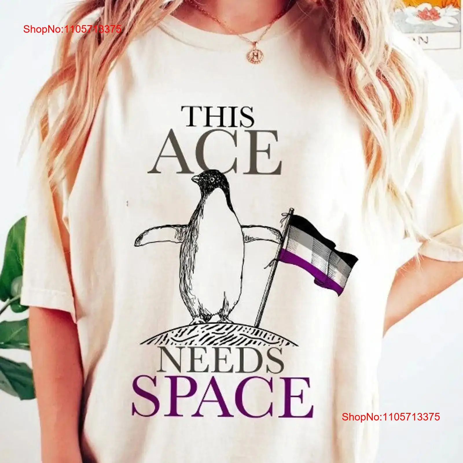 This ace needs space shirt ase - Vintage Queer Fashion 评论和价格