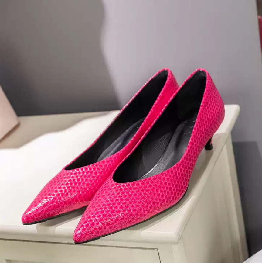 2026 V Cut Design Comfort Thin - Vintage Fashion In 2026 评论和价格