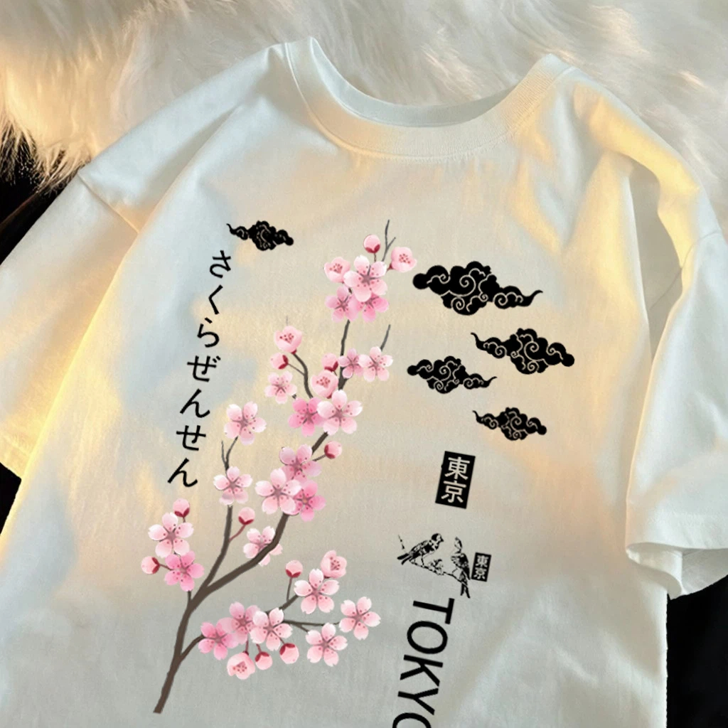 Tokyo Print T-Shirt for Women  - Vintage Fashion In Tokyo 评论和价格